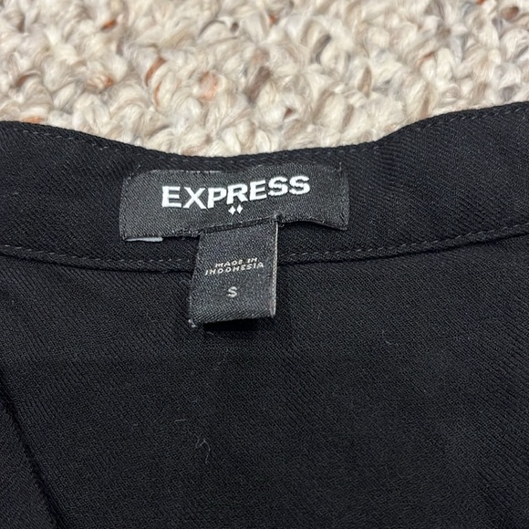 Express Black V-Neck Button Down Long Sleeve Blouse Sz Small - Picture 2 of 6